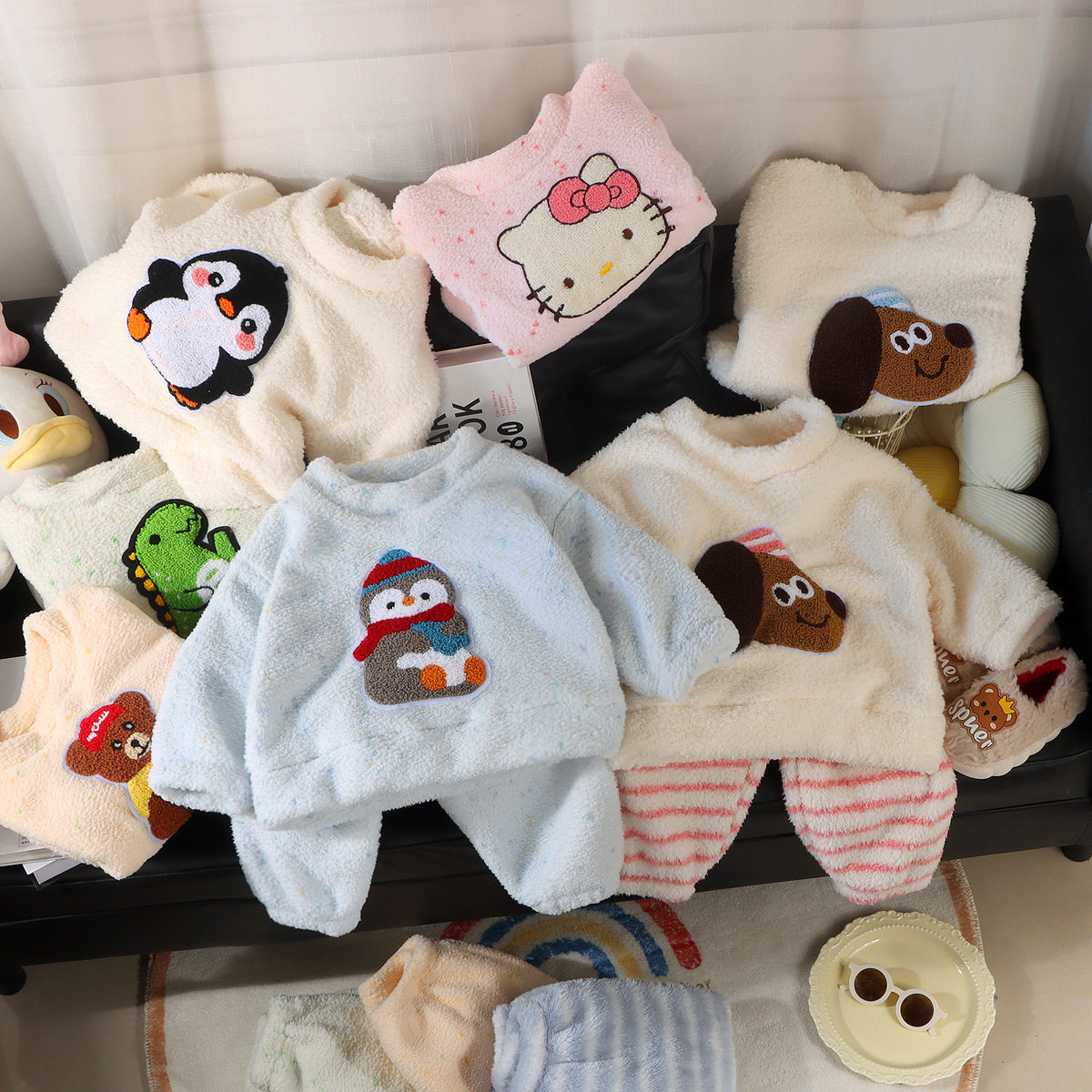 儿童保暖套装加绒加厚家居服睡衣居家两件套新款秋冬女童宝宝童装