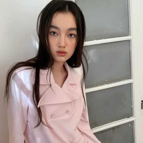 Spoii 冷粉色枪驳领双排扣套头短款针织打底衫