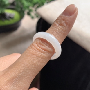 缅甸冰糯种23号大圈口宽边白月光翡翠戒指天然A货玉石白色指环男