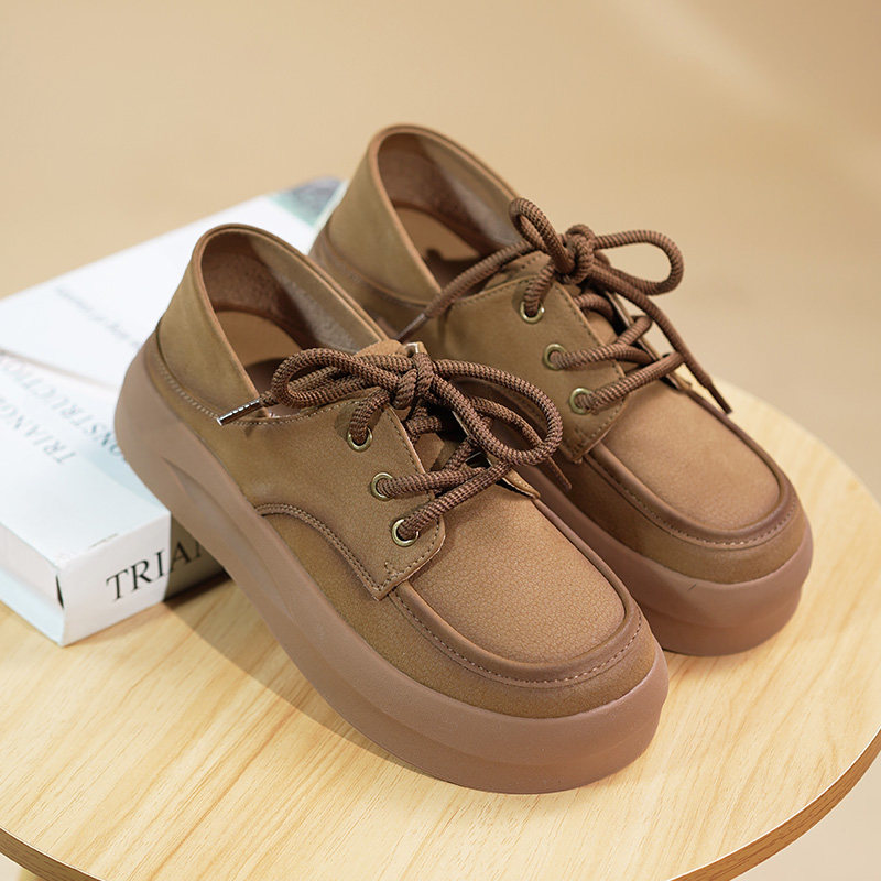 复古平底妈妈鞋真皮防滑软底休闲中老年单鞋女款舒适中年春秋皮鞋