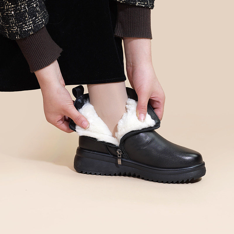 雪地靴保暖中年妈妈鞋软底女老年人冬季加绒平底舒适加厚棉鞋,女鞋,时尚雪地靴,淘宝优惠券,粉丝福利购,淘宝优惠卷
