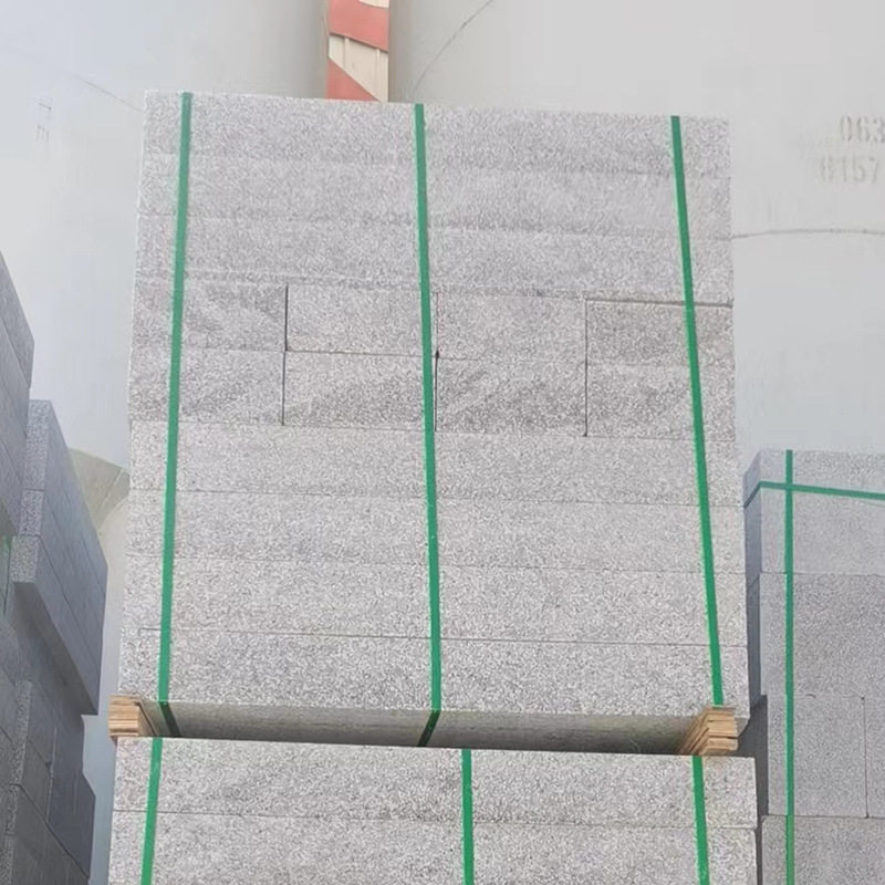 五莲灰路沿石北方石材浅灰色工程路缘石花岗岩直角火烧面路侧石
