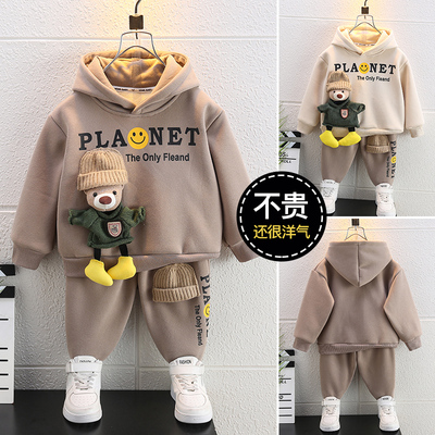 小黄鸭布咚男宝宝秋季一体绒套装