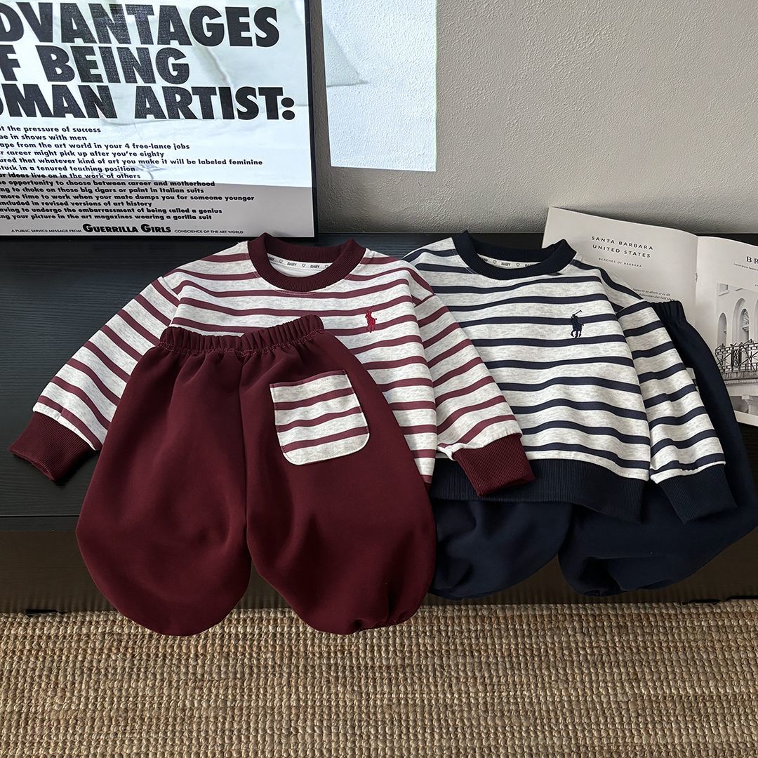 春秋季新品儿童条纹时尚套装卡通