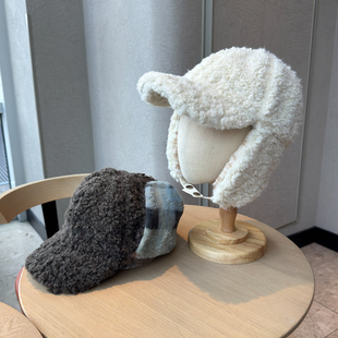 冬季羊羔毛护耳帽雷锋帽子男女加厚保暖大头围骑行防风防寒棒球帽