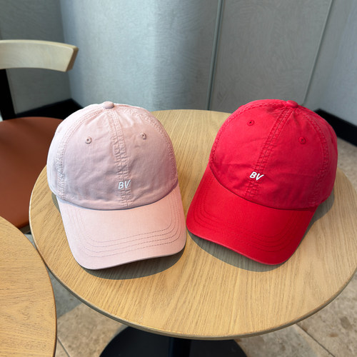 韩版极简字母BV刺绣红色棒球帽女