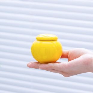 陶瓷小号茶叶罐便携迷你色釉密封罐药材香粉干果防潮储存罐印logo