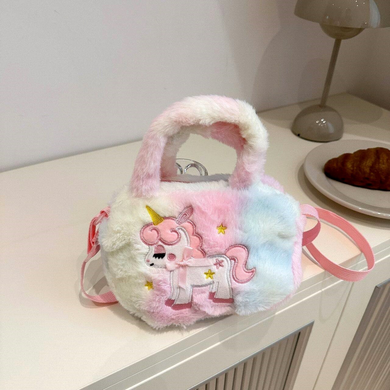 儿童卡通独角兽毛绒方形单肩幼儿园斜挎包女童小方包可爱手提包