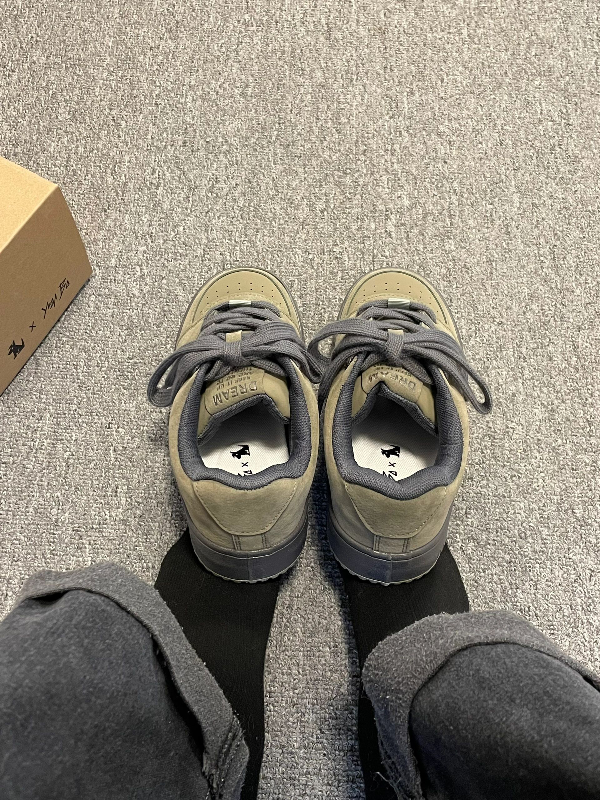 Trends！大街的小众复古板鞋！