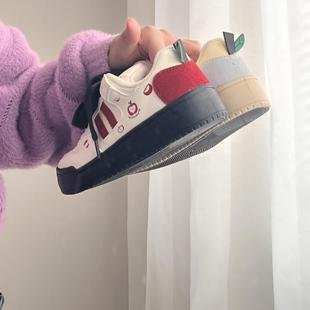 Trends！港风休闲小白鞋2025春季鞋子女时尚ins潮复古运动板鞋女