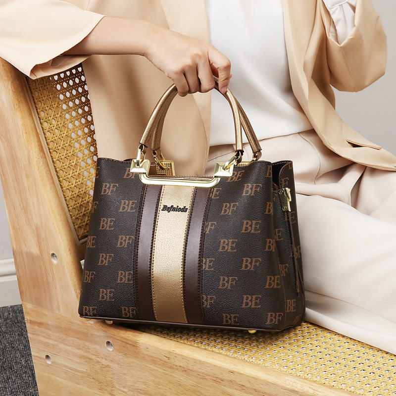 手提包女2025新款时尚百搭中年妈妈包大方气质女士单肩斜挎包,箱包皮具/热销女包/男包,托特包,淘宝优惠券,粉丝福利购,淘宝优惠卷