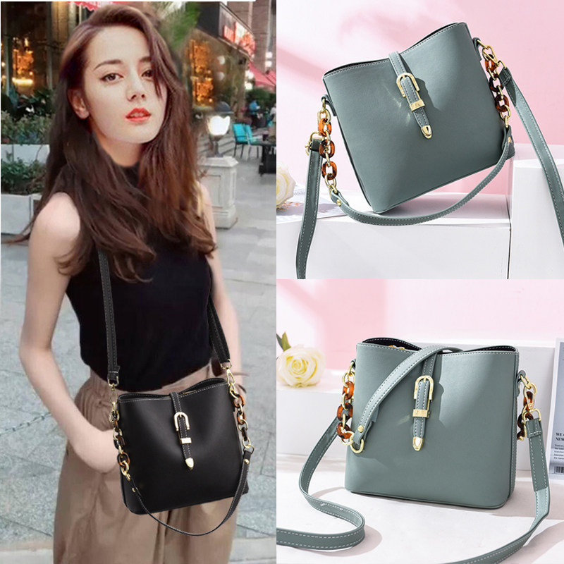 水桶包包女2020新款夏季时尚网红斜挎包韩版百搭链条软皮单肩女包