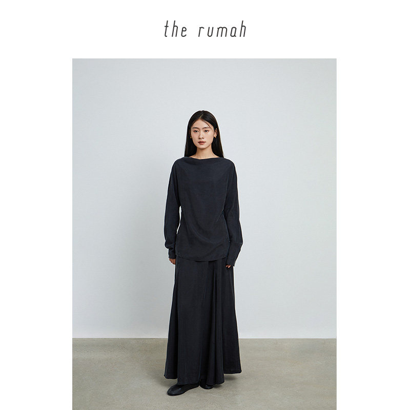 the rumah 铜氨丝褶裥伞裙 一字领上衣 进口面料八角伞裙长裙套装