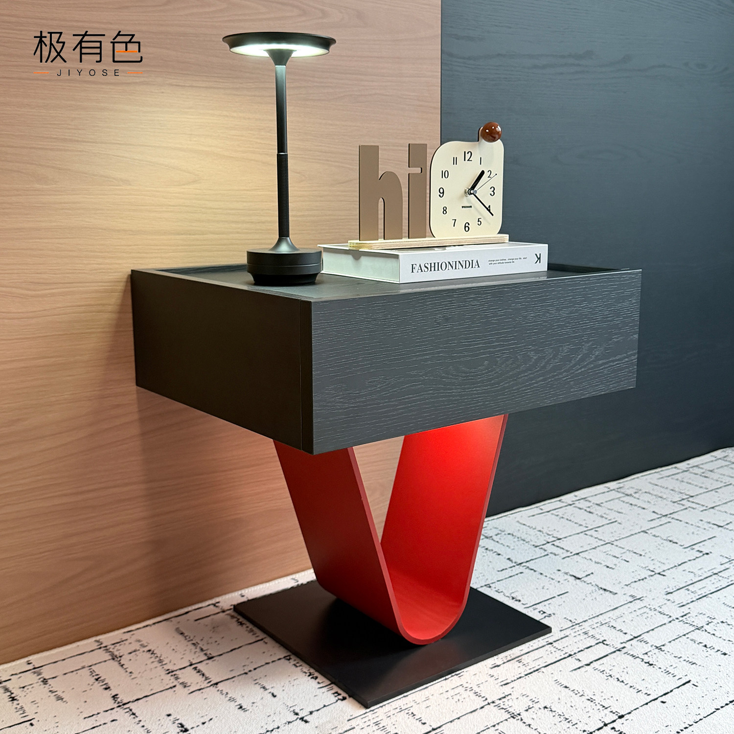 极有色创意V型钢架悬浮床头柜