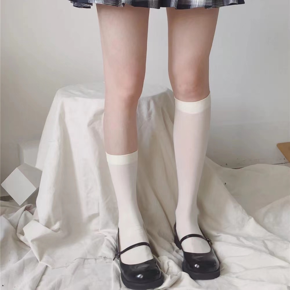 奶白色天鹅绒jk袜子lo裙短袜薄款中筒半腿袜白丝袜纯欲过膝压力袜