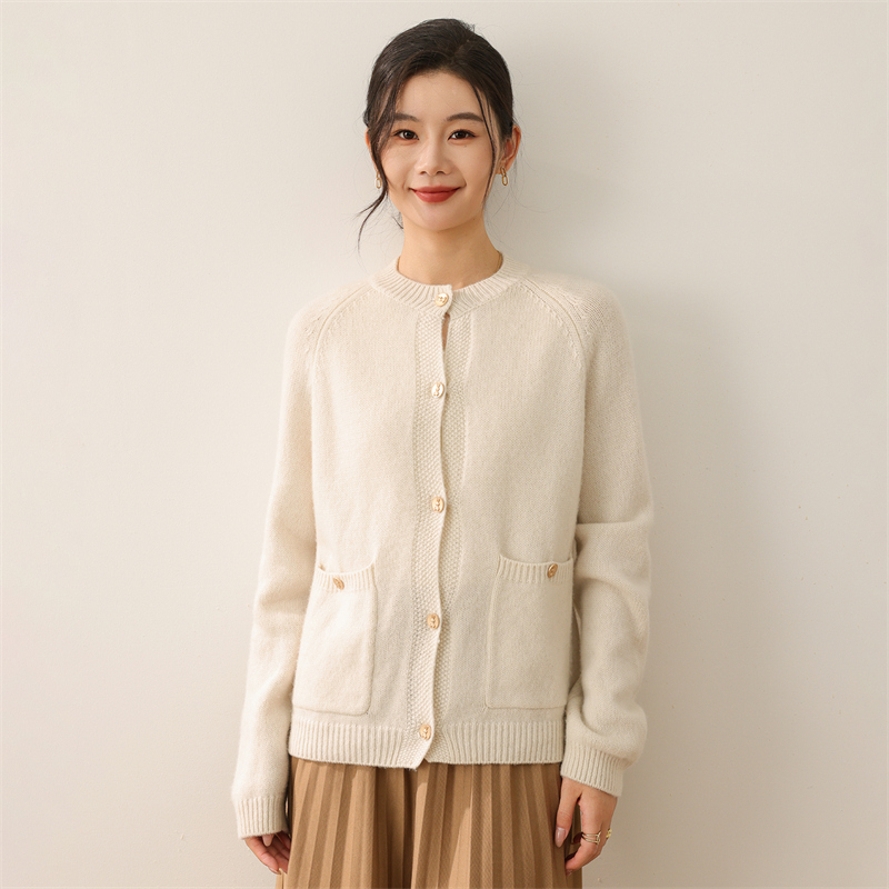 2025年秋季新款百搭七针加厚金属扣带兜开衫