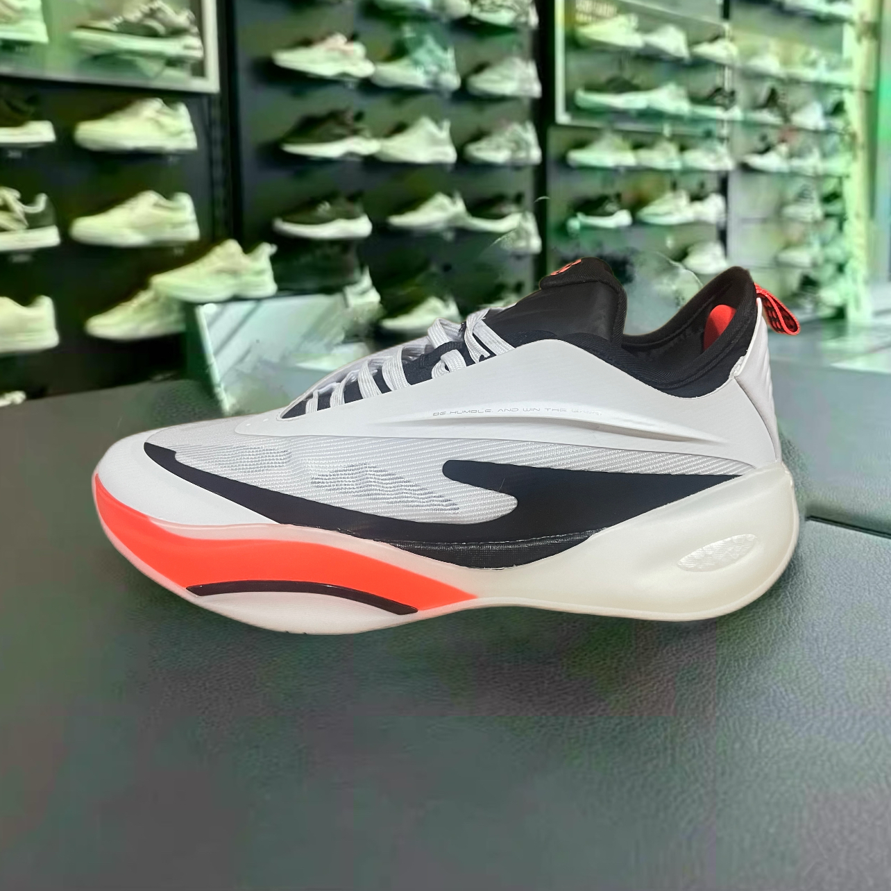 鸿星尔克谦驯2.0篮球鞋男鞋减震防滑回弹低帮球鞋缓震胶运动鞋