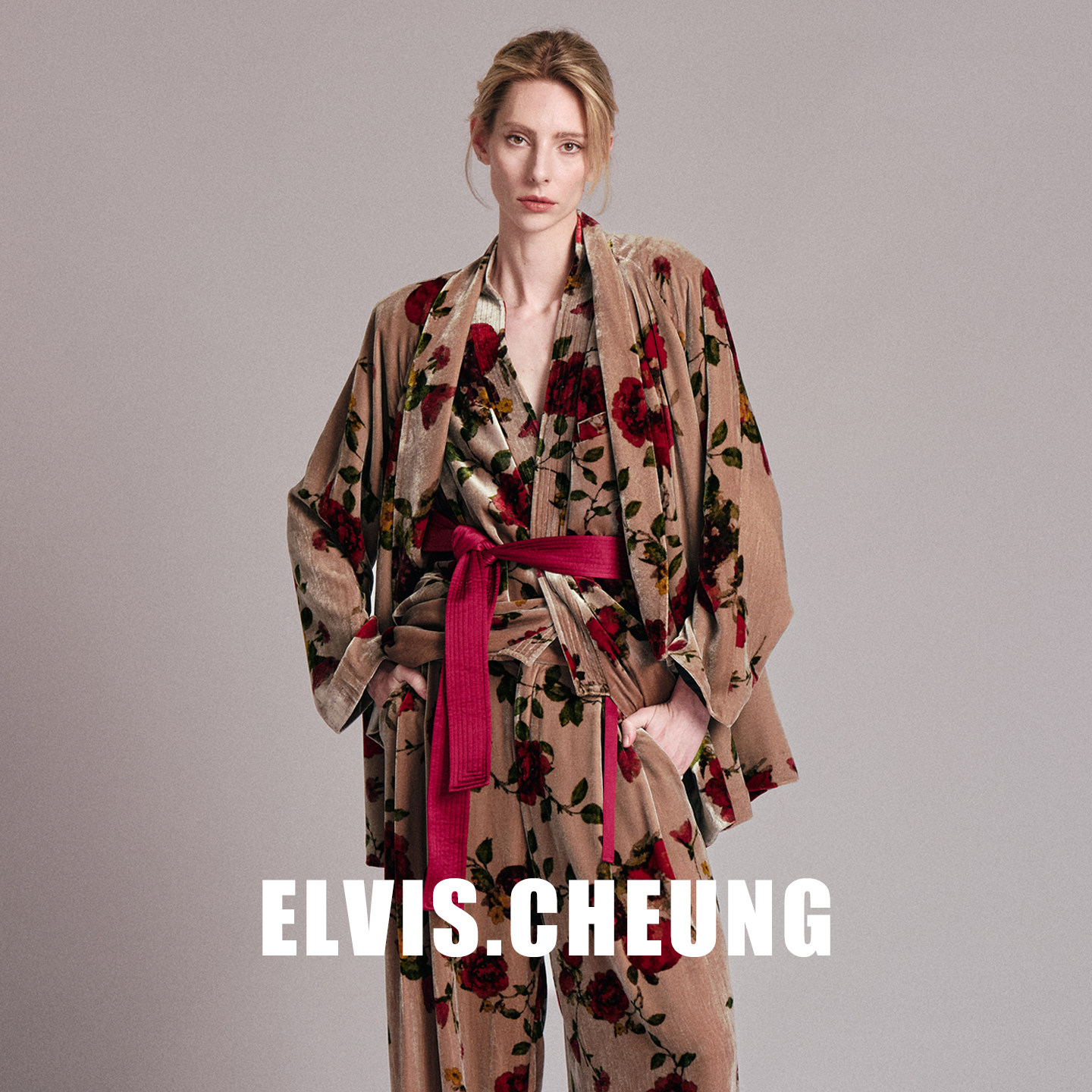 ELVIS.CHEUNG牡丹印花丝绒马甲