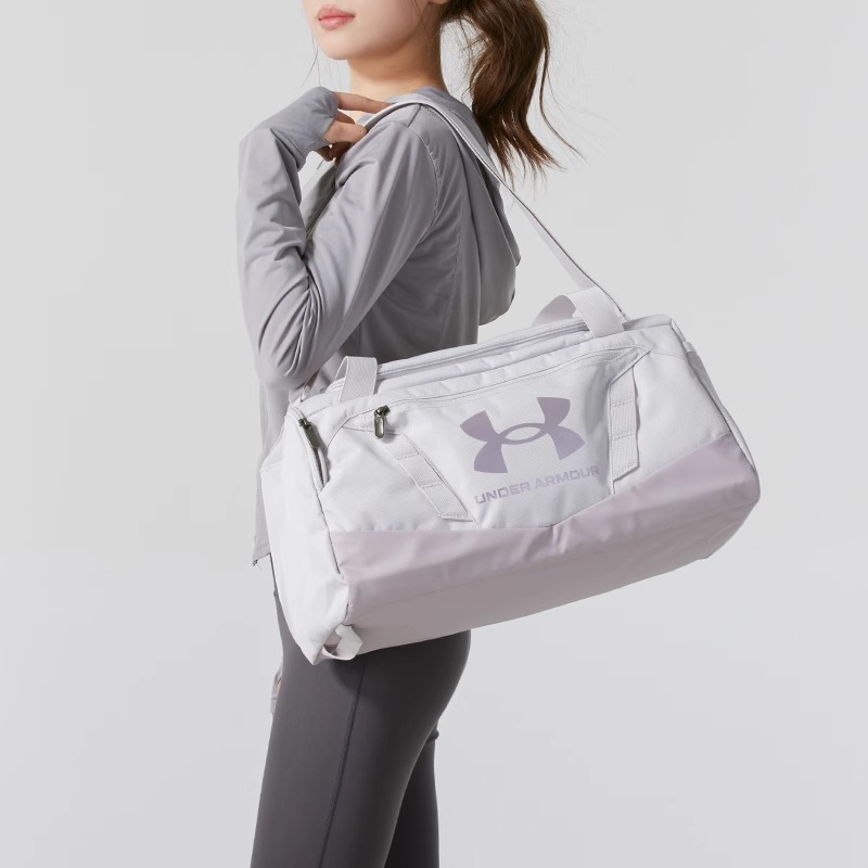 安德玛秋冬男女情侣旅行包