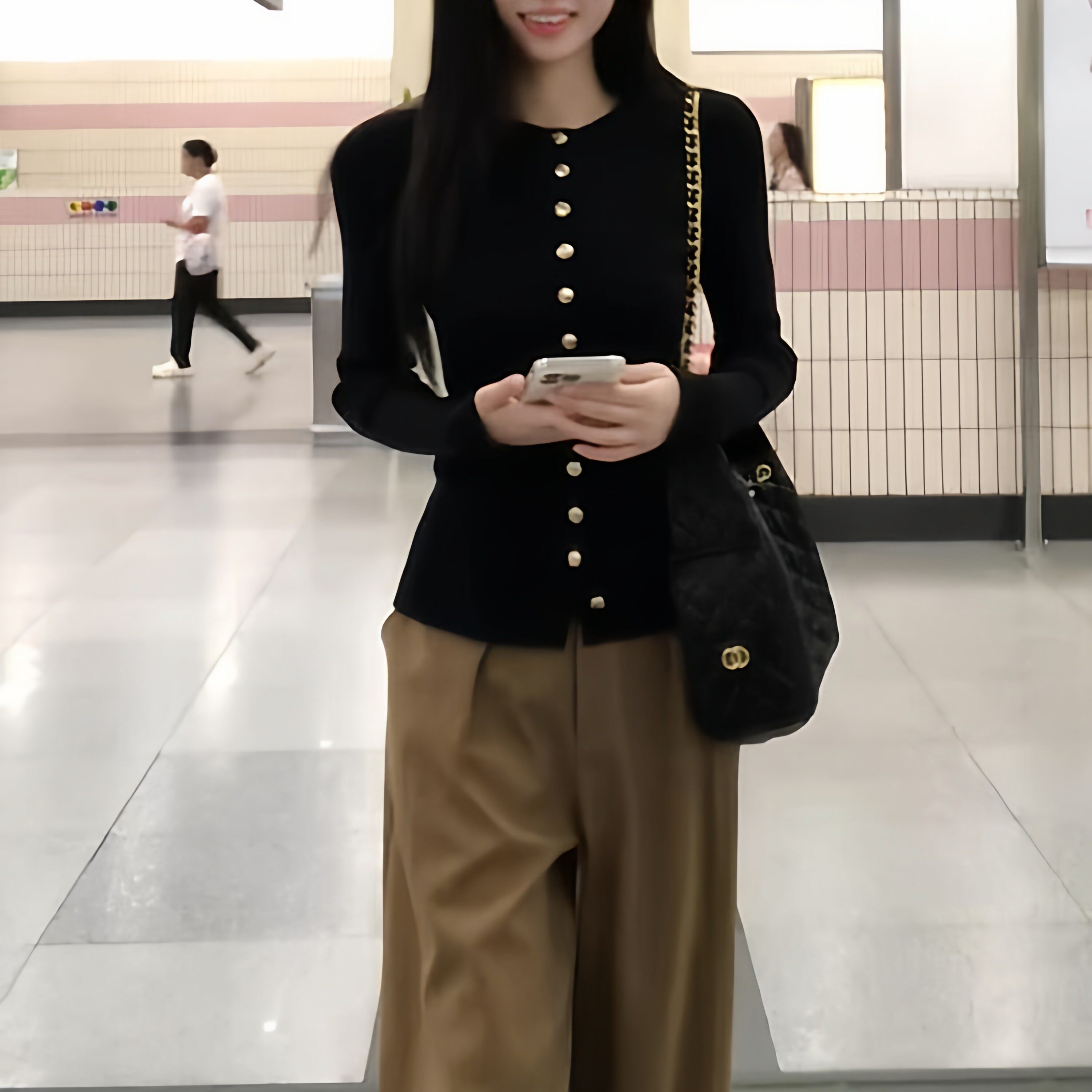 韩系黑色氛围感长袖针织衫开衫女早秋季软糯修身显瘦内搭毛衣外套