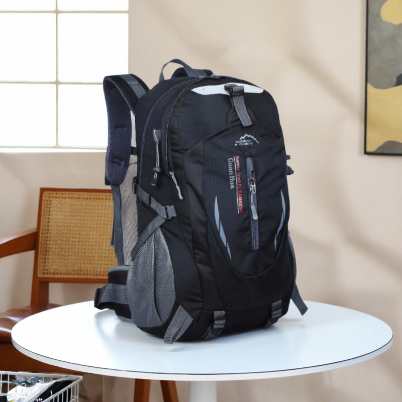 户外登山包大容量防泼水徒步双肩包女书包骑行轻量化轻便旅行背包