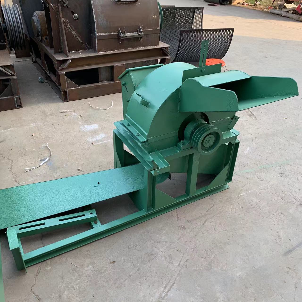 木材粉碎机 移动式柴油木材粉碎机 小型盘式原木木屑木材粉碎机