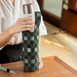 知舍 手工香云纱编织格纹旅行包 中式复古风壶袋保温杯袋夹棉防震
