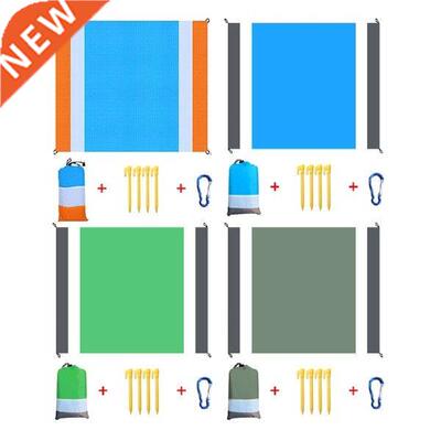 T4MF Portable Beach Blanket with 4 Stakes Carabiner
