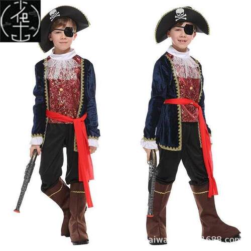 Halloween children play captain's clothes sailor costume Pir