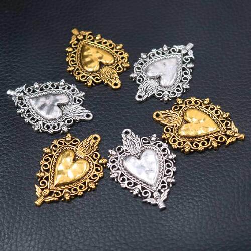 6pcs Catholic Sacred Heart Pendants Retro Religious Necklace