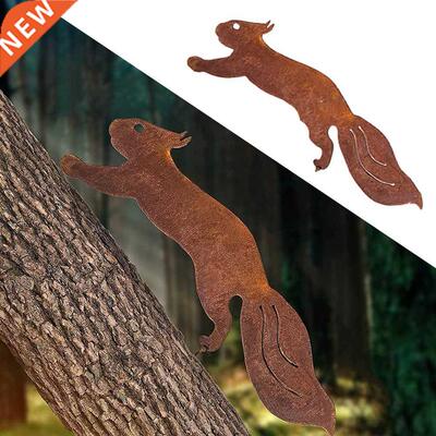 Iron Outdoor Decoration Rusty Squirrel Running Wrought Iron