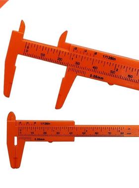 Bricolage outil travail du bois travail des métaux plomberi