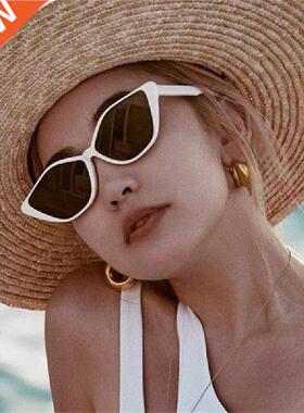 Fashion Retro Cat Eye Sunglasses White Frame Personality