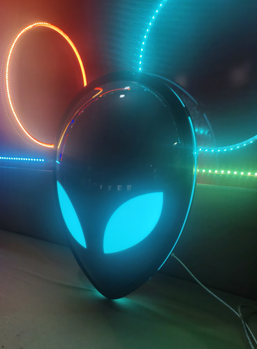 潮玩网吧网咖电竞模块电玩城台球室模块灯装饰挂件灯外星人头像