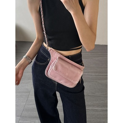 胸包女2025新款高级感时尚链条胸前斜挎腰包个性轻便骑行小手机包