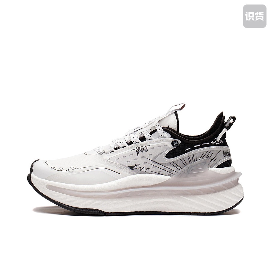 李宁 超越6 䨻科技 防滑熊猫/女款/米白/黑色 AGLS016-5