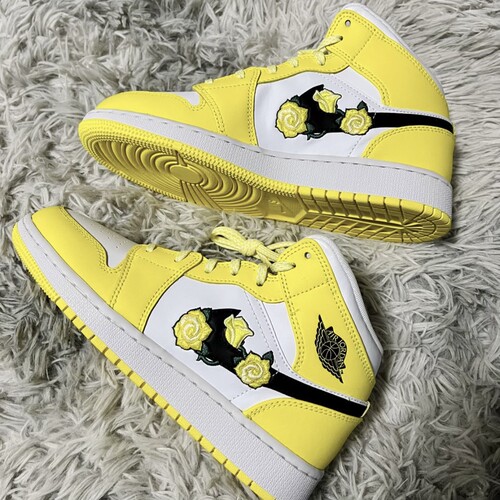 JordanAir Jordan 1 Mid SE PU 花卉舒适GS AV5174-700杭州12仓