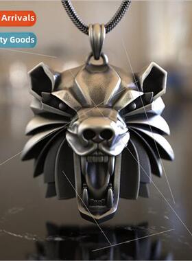 Nordic Viking brown bear head pendant necklace men nd person