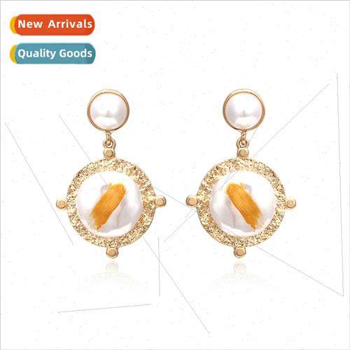 Exaggerated alloy geometric baroque earrings retro pearl ear
