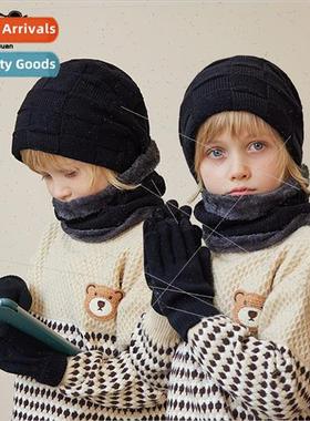 9550 Children hat gloves scarf threePCS winter outdoor padde