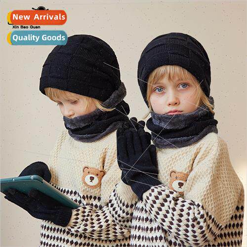 9550 Children hat gloves scarf threePCS winter outdoor padde