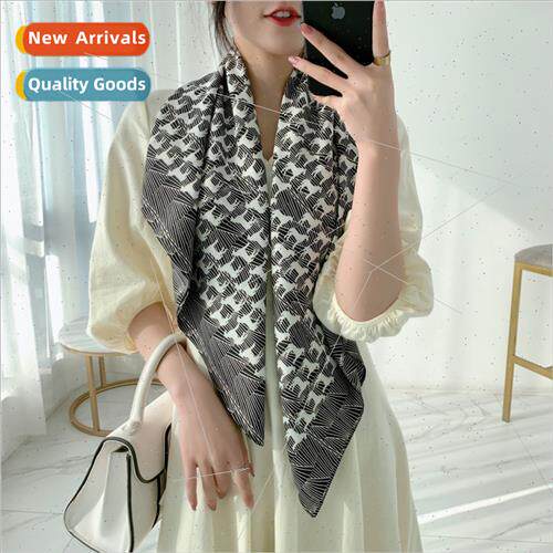 Korean  temperament neckerchief square scarf fashion silk sc