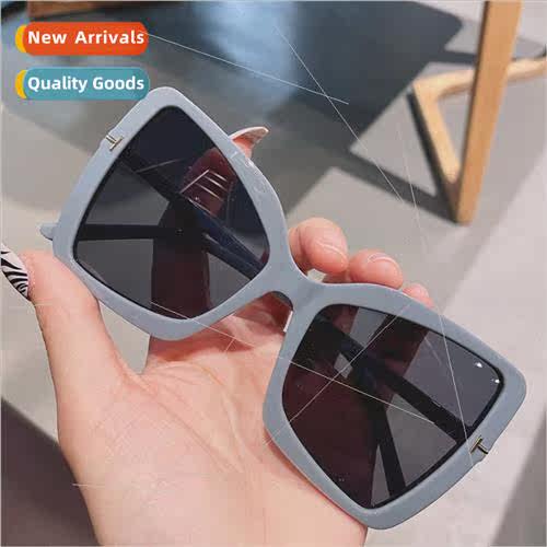 new T sunglasses Europe nd butterfly frame sunglasses men wo