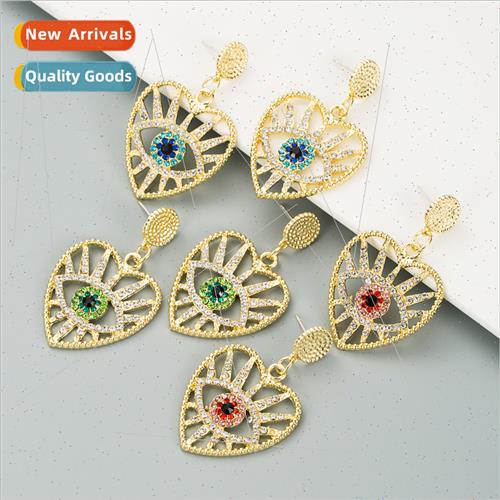 Europe personalized heart-shaped devil eyes full diamond ear