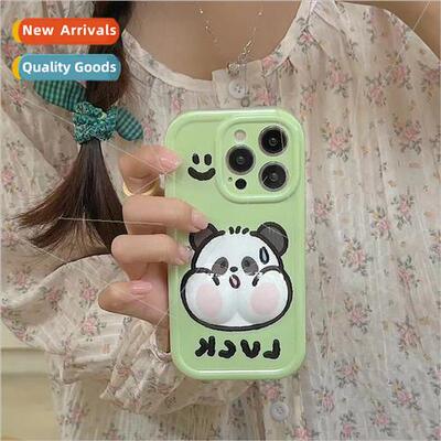 luck sweaty bear green background iphone13/14ProMax decompre