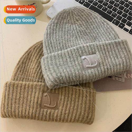 Korea new warm wild embroidery wool cap female fall winter e