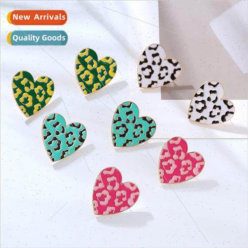 New retro HK oil drop love earrings female fashion small Qin