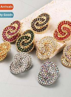 Europe colored diamonds interlocking multi-layer round alloy