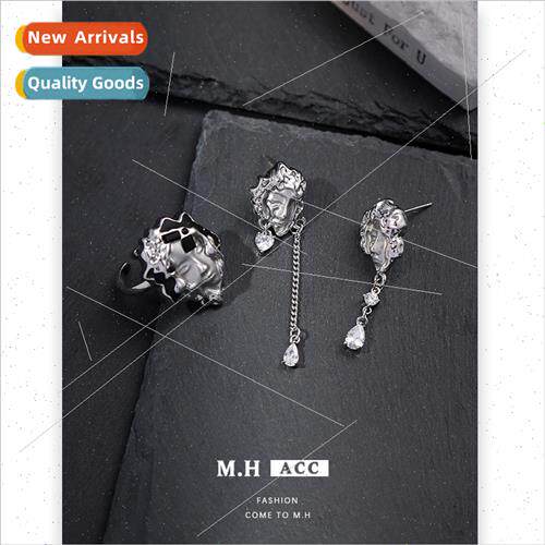 Black glass face ring women wind hundred tide cool open fing