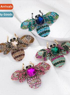 Europe new corsage bee-shaped brooch pin pin senior sense cu